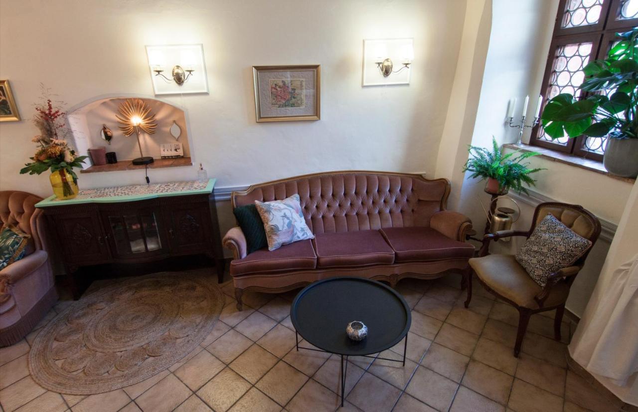 Flyns Bed and Breakfast Görlitz Exteriör bild