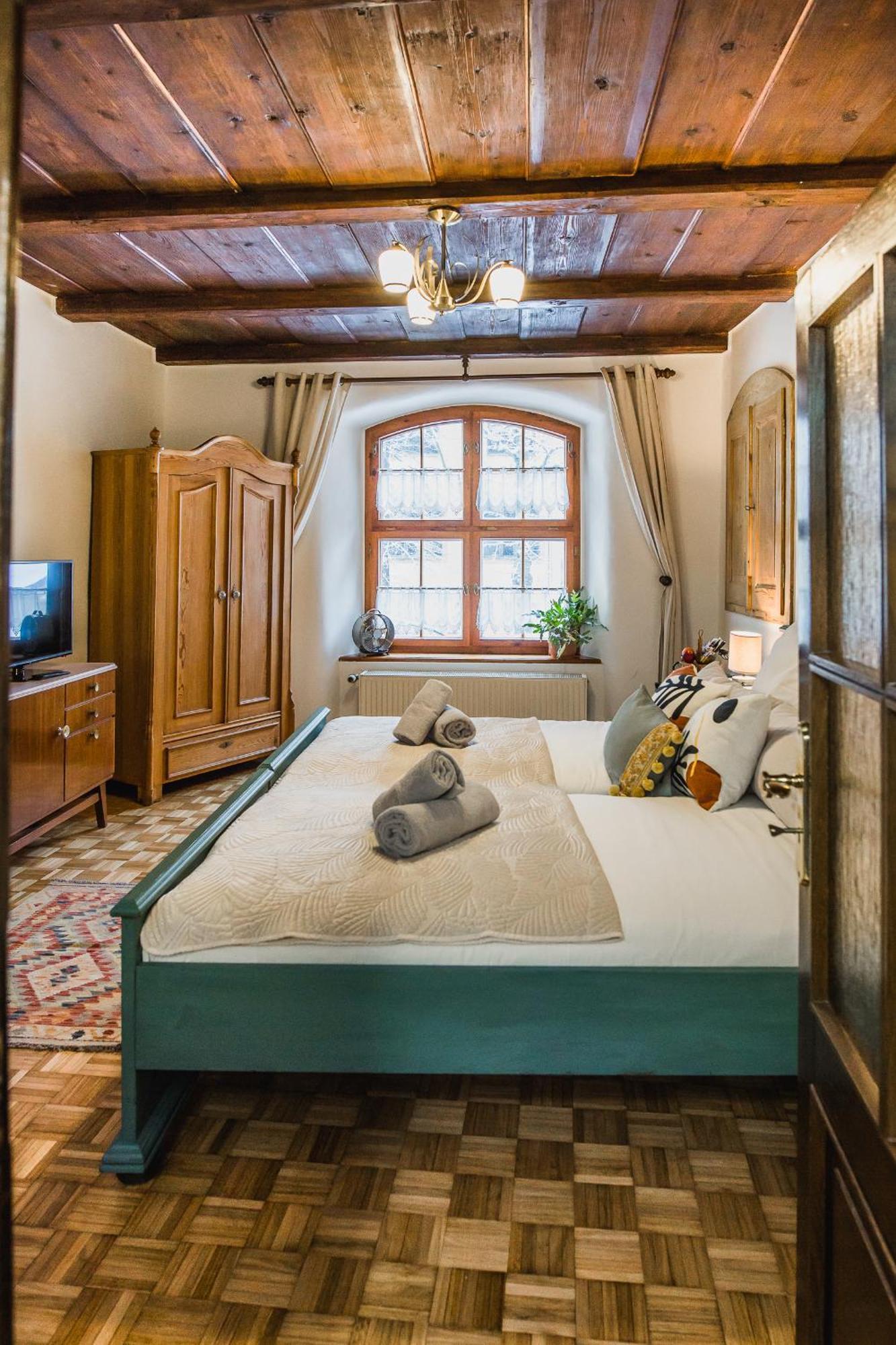 Flyns Bed and Breakfast Görlitz Exteriör bild