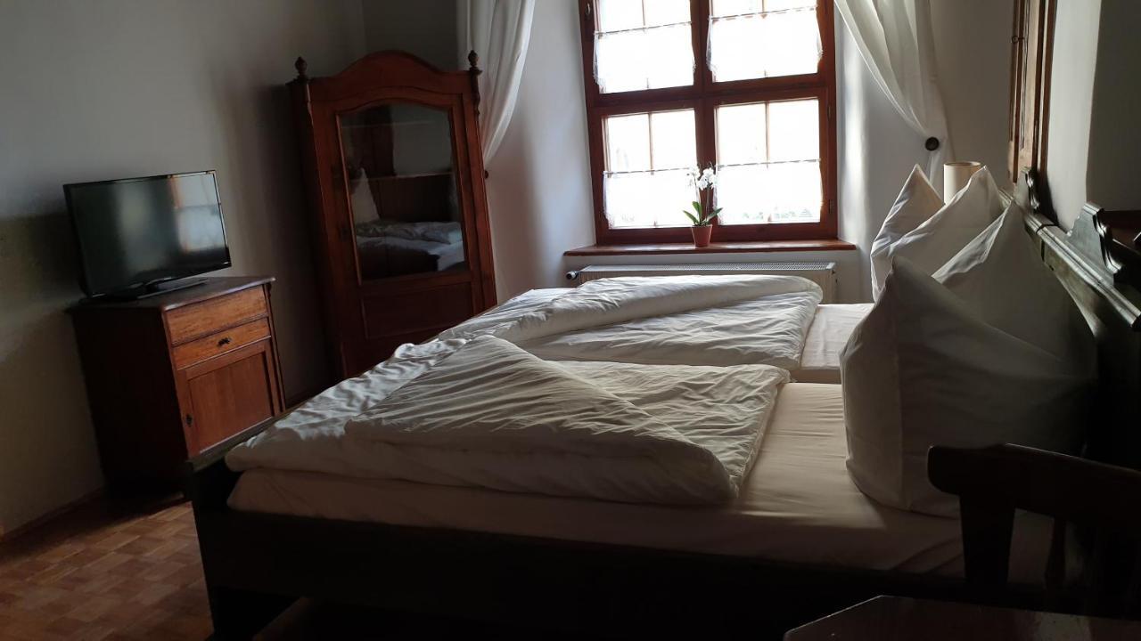 Flyns Bed and Breakfast Görlitz Exteriör bild